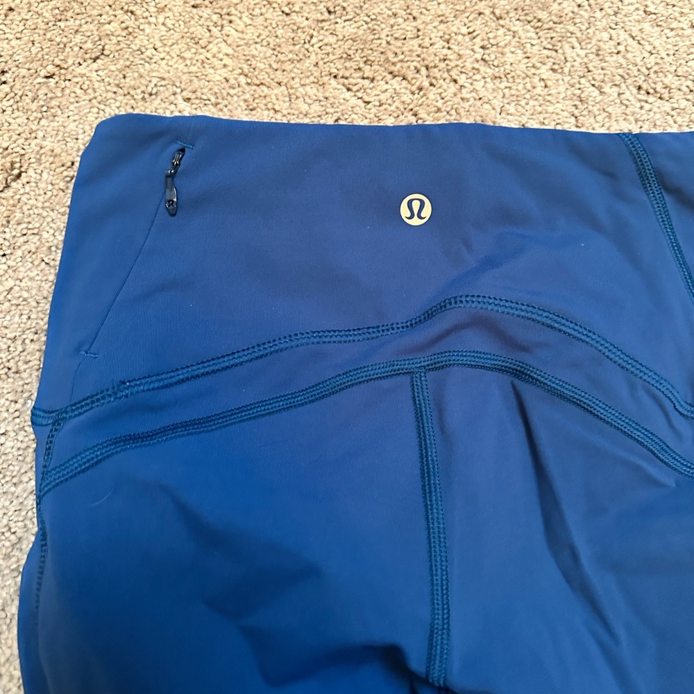 Lululemon Mesh Panel Compression Running Pants Si… - image 4